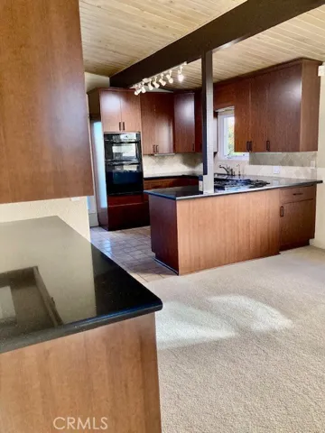 Dining/Kitchen