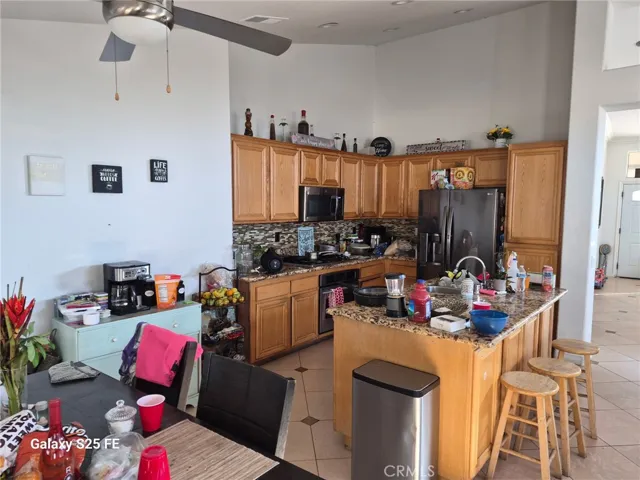 2282 N Smoketree, Rialto, California 92377