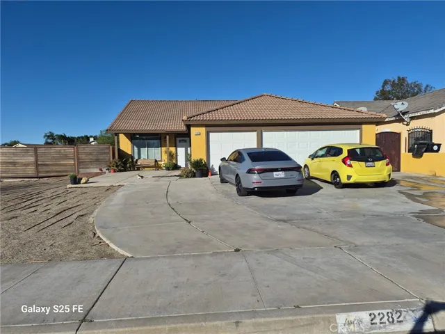 2282 N Smoketree, Rialto, California 92377