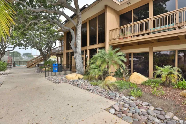 , San Diego, California 92110