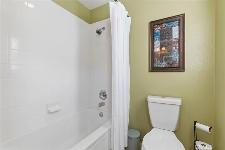 Shared Upper Level Bathroom