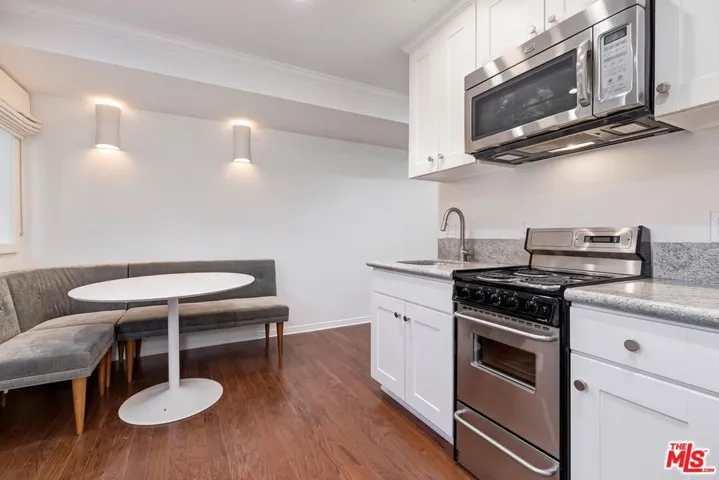 Kitchen with Sitting Area