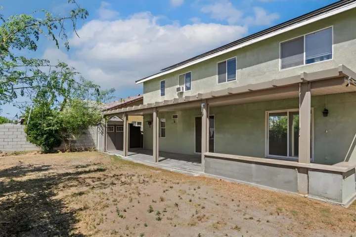 29-web-or-mls-20 furniture removed