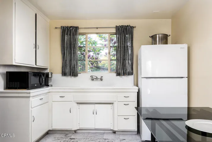 1500 Navarro Ave 024-mls
