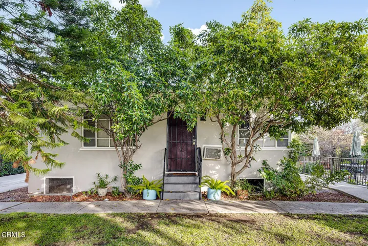 2-1500 Navarro Ave 003-mls