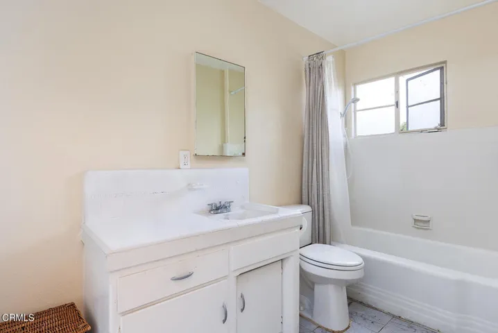 1500 Navarro Ave 031-mls