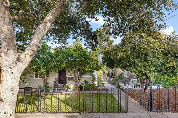 1-1500 Navarro Ave 004-mls