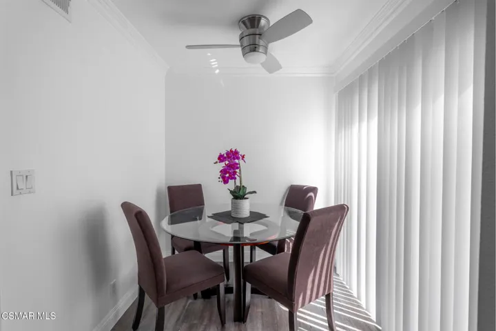 21901 Burbank blvd  Woodland Hills 14