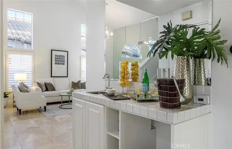 Wet bar, good for multiple uses.