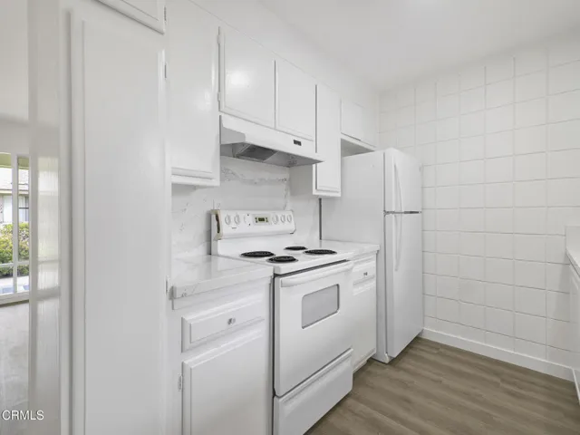 175 W Bowling Green, Port Hueneme -HsHPr