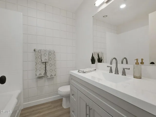 175 W Bowling Green, Port Hueneme -HsHPr