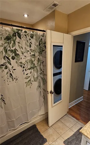 another angle of the bathroom.
