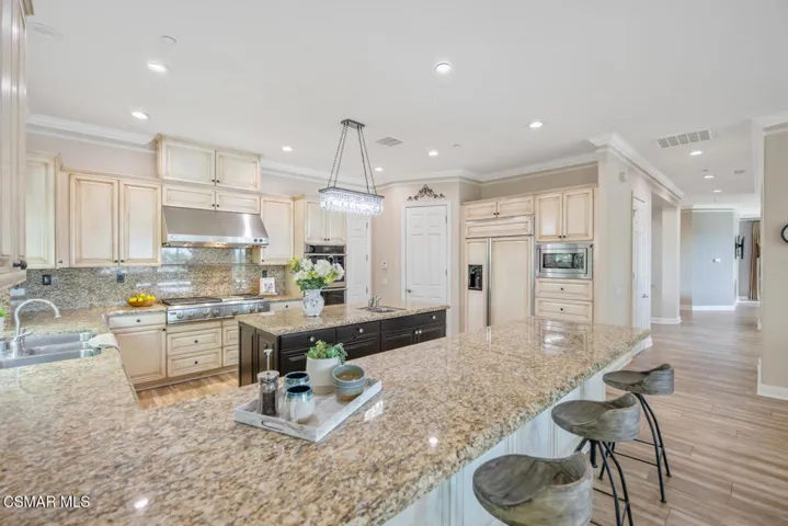 7379 Zaharias Ct Moorpark CA-large-035-0