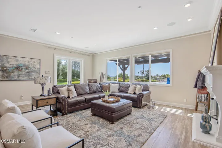 7379 Zaharias Ct Moorpark CA-large-024-0