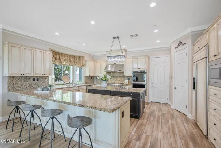 7379 Zaharias Ct Moorpark CA-large-029-0