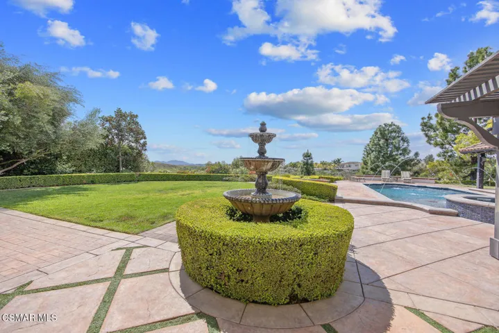 7379 Zaharias Ct Moorpark CA-large-082-0