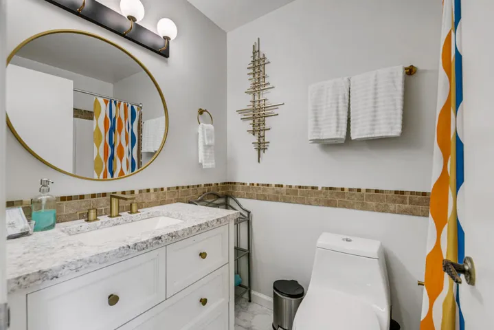 27 BATHROOM MLS