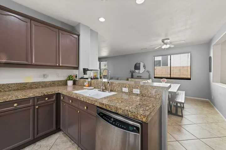 13-web-or-mls-13_46450_Calle_Raphael13