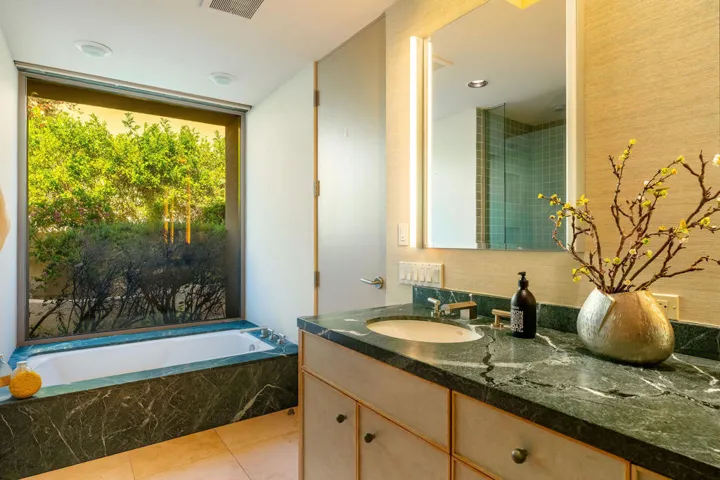 Guest Suite