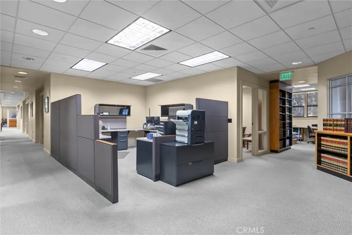 Cubes in open floorplan