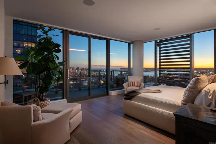 Primary bdrm