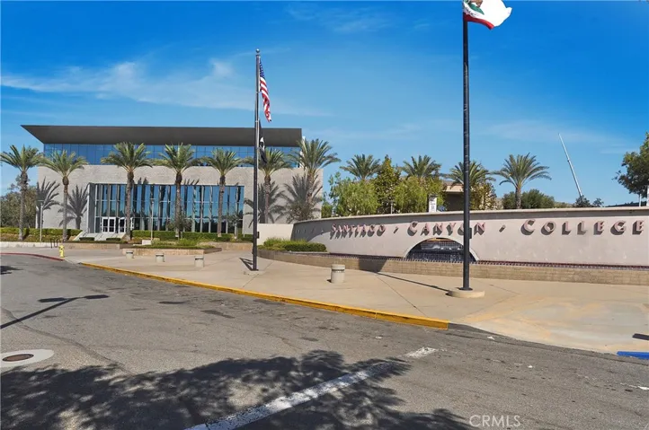 Santiago Canyon College