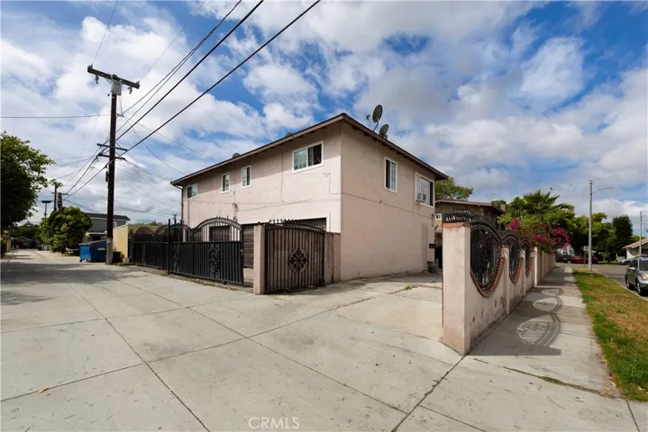 603 S Orange, Santa Ana, California 92701