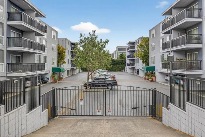 183 Del Medio Avenue 310, Mountain View, California 94040