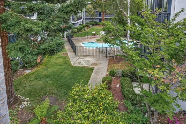 183 Del Medio Avenue 310, Mountain View, California 94040