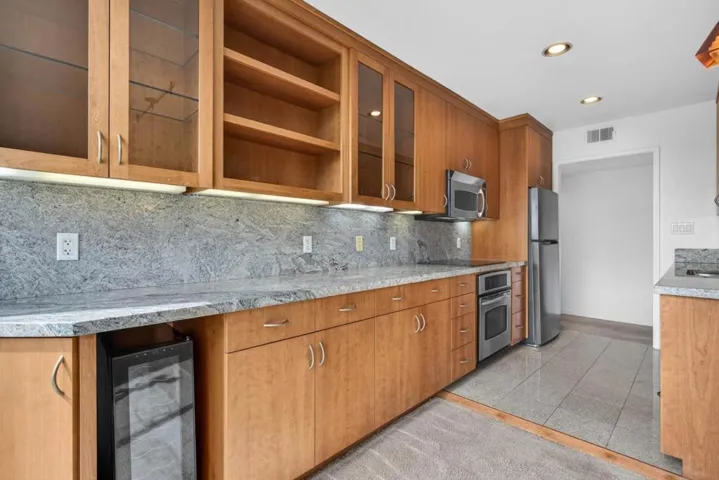 183 Del Medio Avenue 310, Mountain View, California 94040