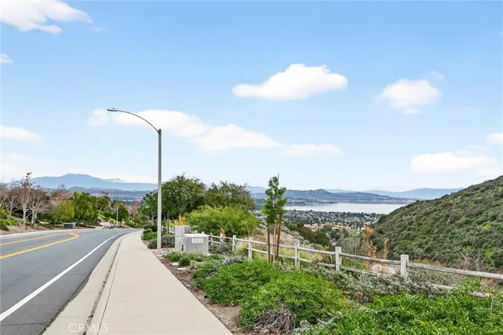 29415 High Ridge, Lake Elsinore, California 92530