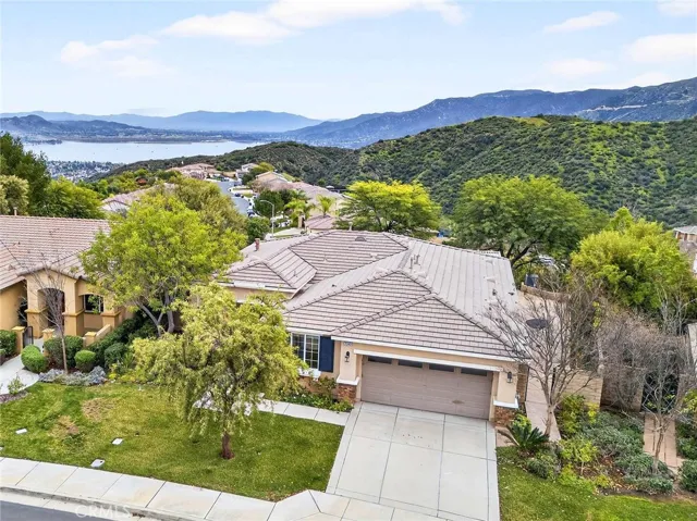 29415 High Ridge, Lake Elsinore, California 92530