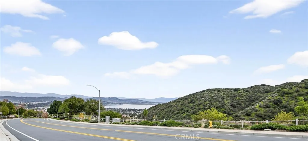 29415 High Ridge, Lake Elsinore, California 92530
