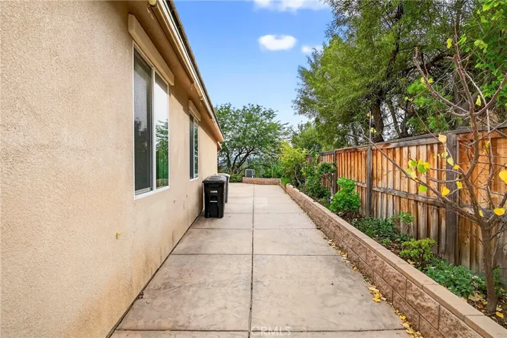 29415 High Ridge, Lake Elsinore, California 92530