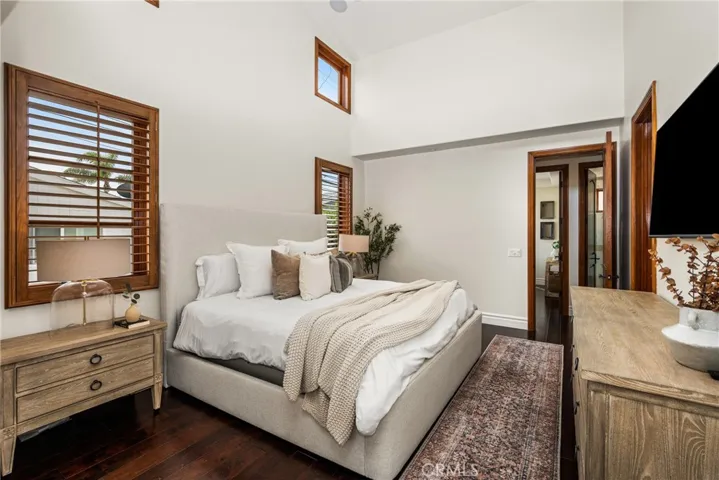 604 1/2 Marigold Avenue, Corona Del Mar, California 92625