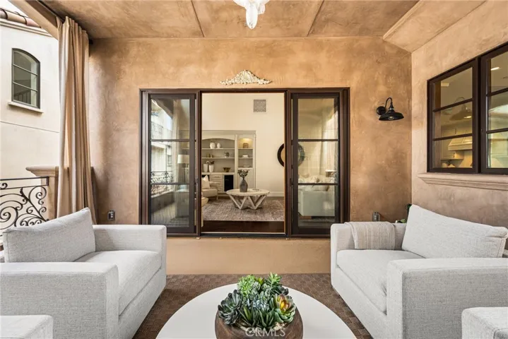 604 1/2 Marigold Avenue, Corona Del Mar, California 92625