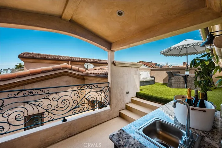 604 1/2 Marigold Avenue, Corona Del Mar, California 92625
