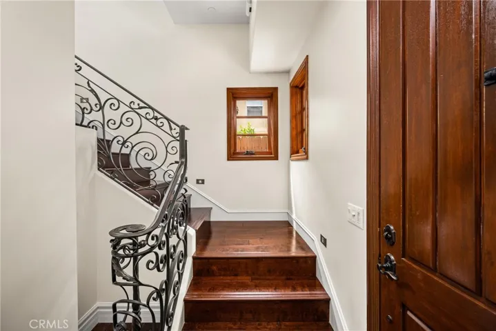 604 1/2 Marigold Avenue, Corona Del Mar, California 92625