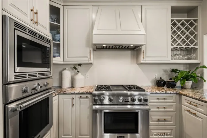 604 1/2 Marigold Avenue, Corona Del Mar, California 92625