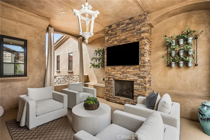 604 1/2 Marigold Avenue, Corona Del Mar, California 92625