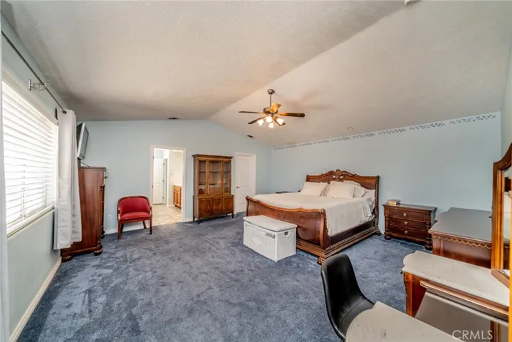 10636 Larch, Oak Hills, California 92344