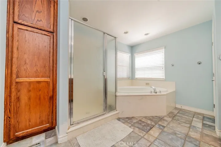 10636 Larch, Oak Hills, California 92344