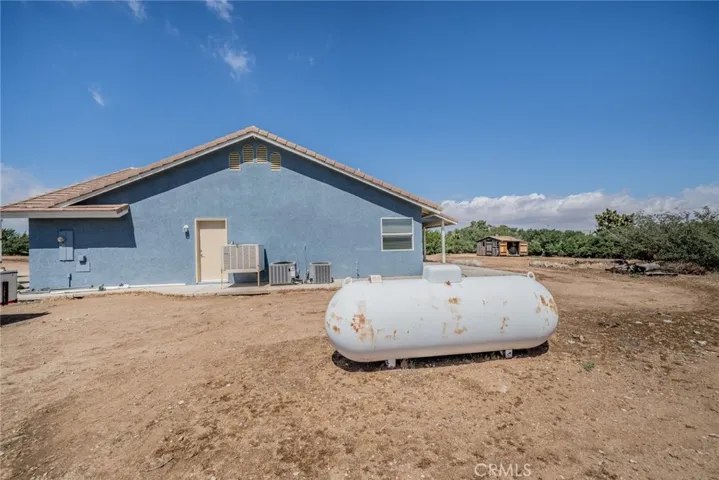 10636 Larch, Oak Hills, California 92344