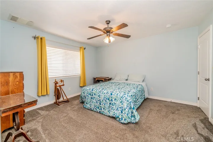 10636 Larch, Oak Hills, California 92344