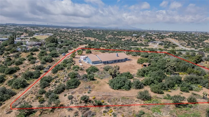 10636 Larch, Oak Hills, California 92344