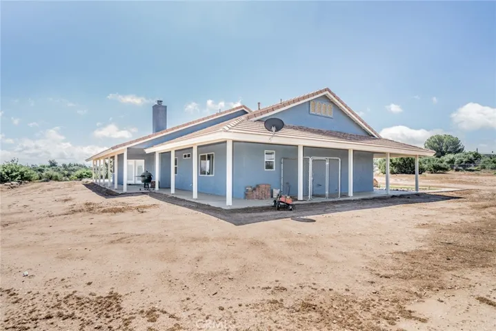 10636 Larch, Oak Hills, California 92344
