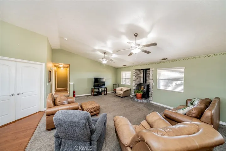 10636 Larch, Oak Hills, California 92344