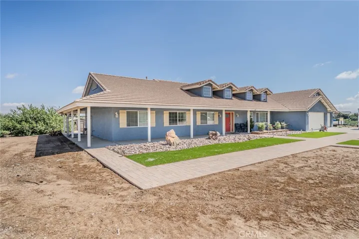 10636 Larch, Oak Hills, California 92344