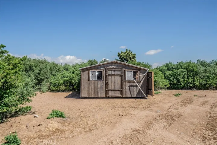 10636 Larch, Oak Hills, California 92344
