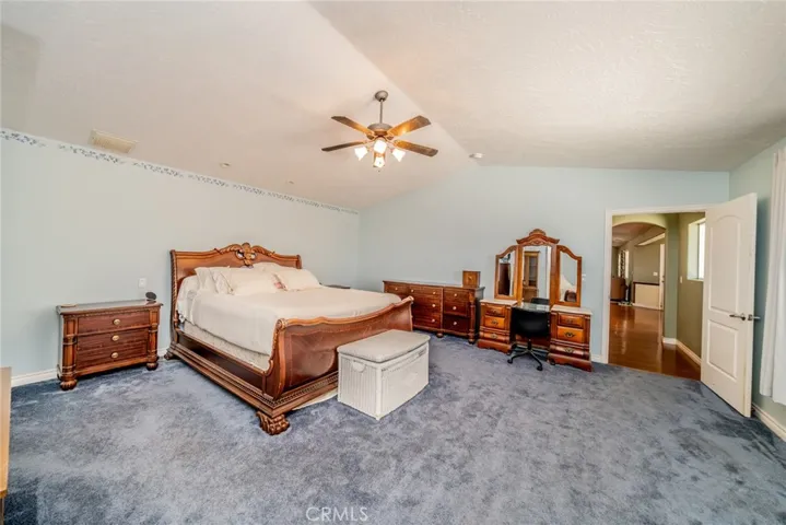 10636 Larch, Oak Hills, California 92344